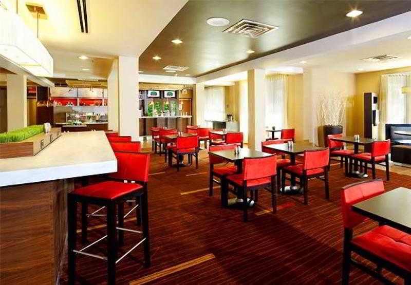 Courtyard By Marriott Princeton Étterem fotó